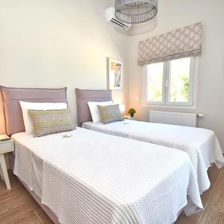 Minerva Estate - Private Complex For 15 Guests Βίλα Kamara (Corfu)